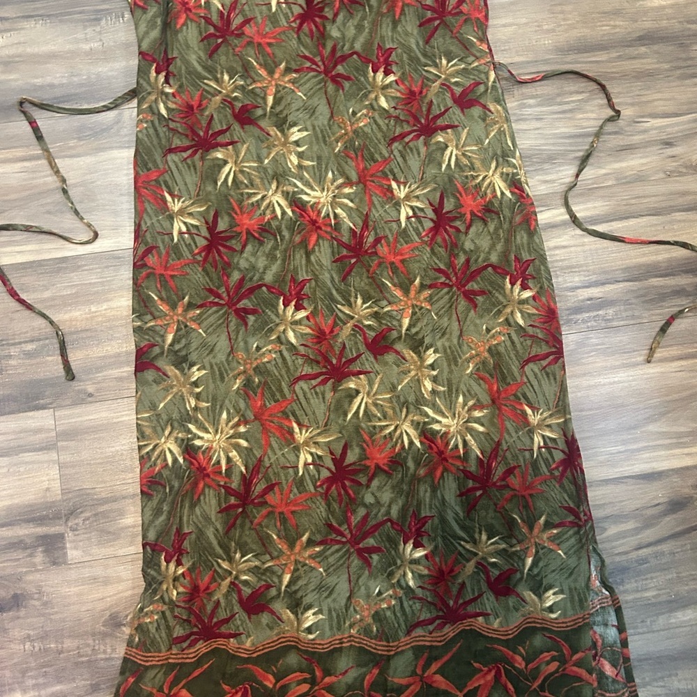 Tropical Floral Sleeveless Dress - Picture 2 of 4